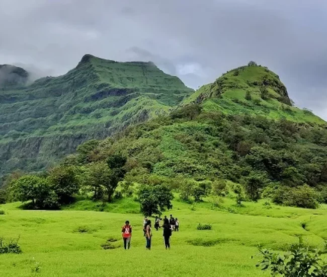 Views-on-Andharban-Trek